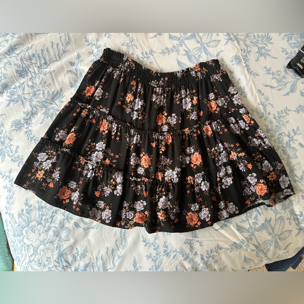 Marshall’s black flowy mini skirt